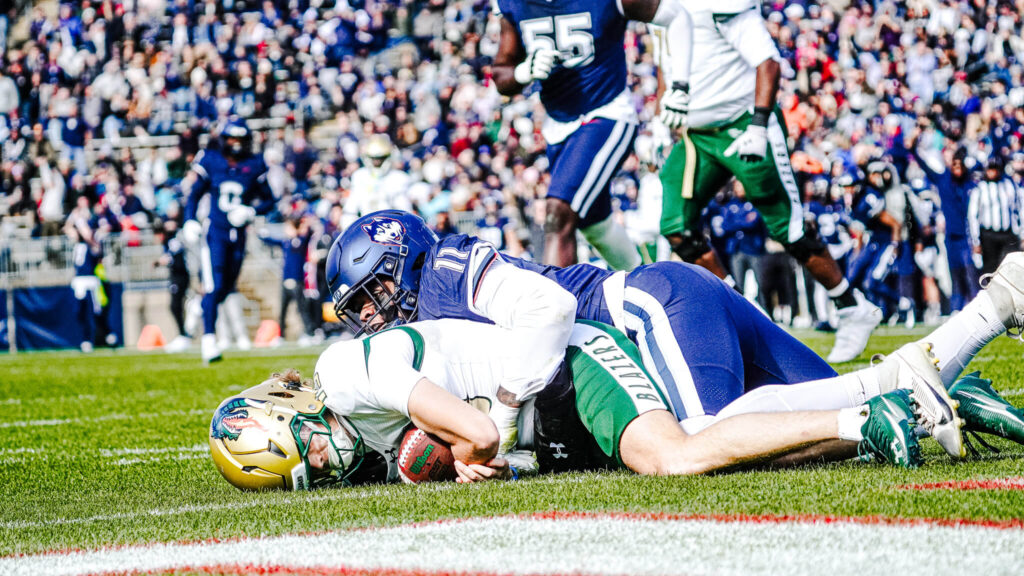 UConn vs UAB: #11 Tackle QB