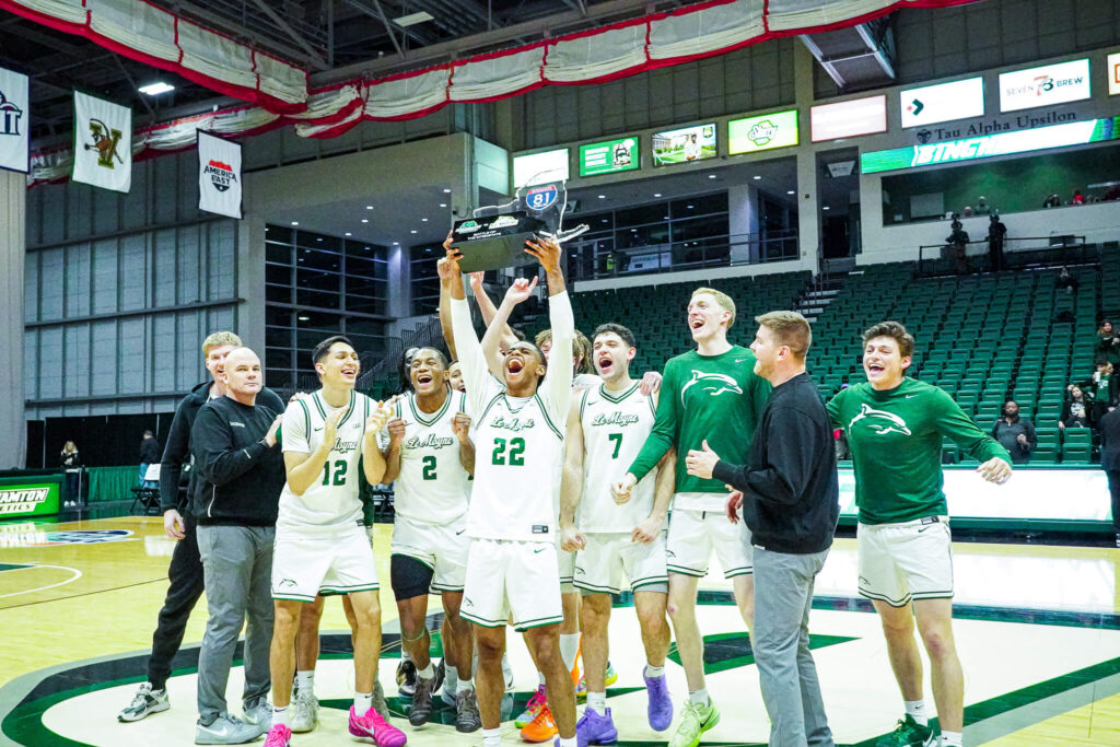 Le Moyne MBB 32